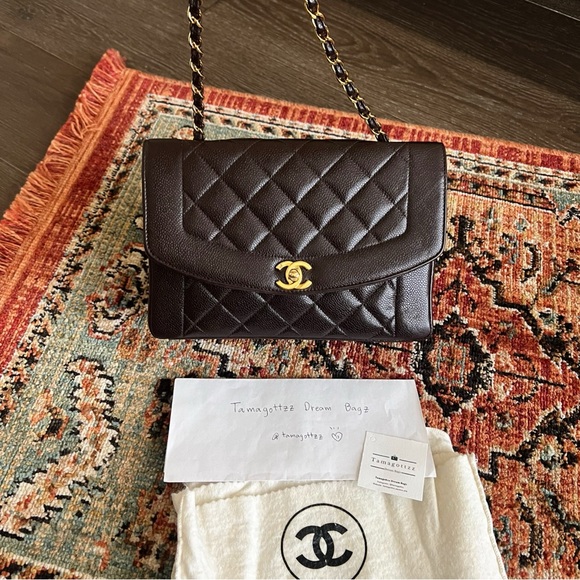 Chanel Vintage Diana Medium Caviar Brown Flap bag - Picture 3 of 11